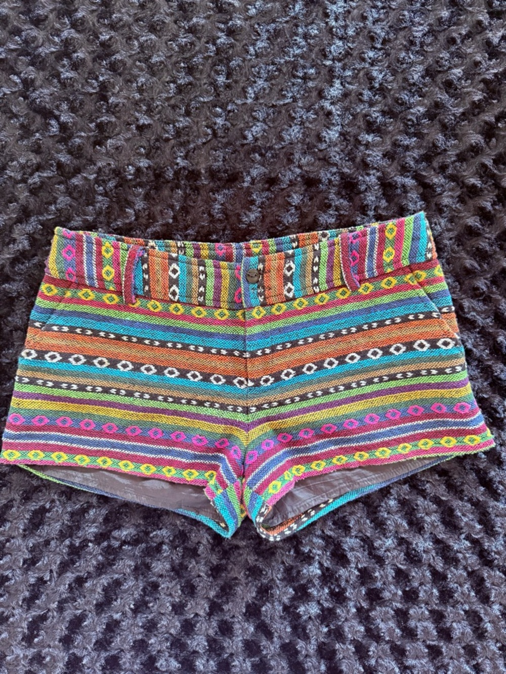 Forever 21 Multicolor Y2K Woven Aztec Shorts Size Medium